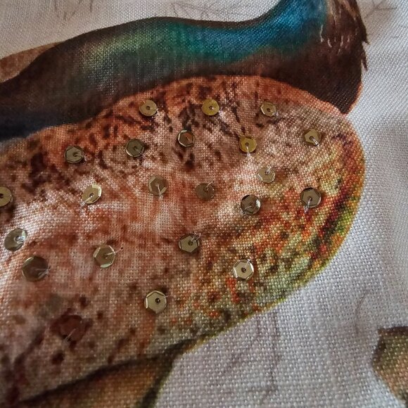 Peacock table runner - Picture 2 of 8